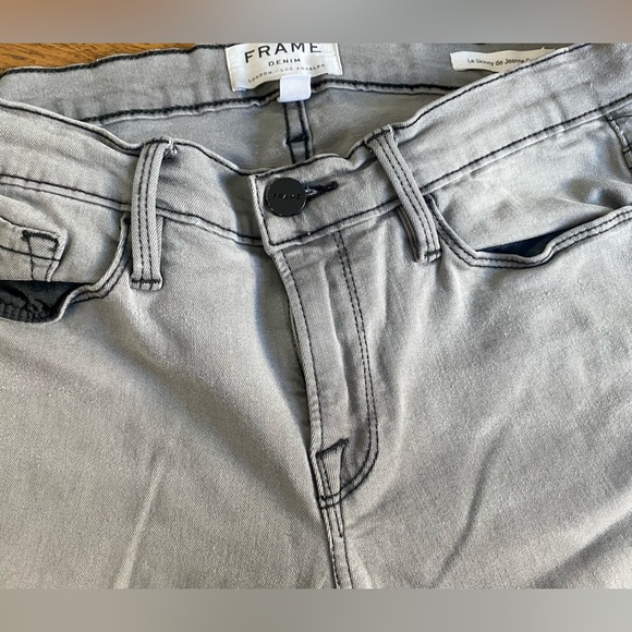 FRAME Le Skinny de Jeanne Crop Jeans; Light Grey - Size 29 - Picture 6 of 6